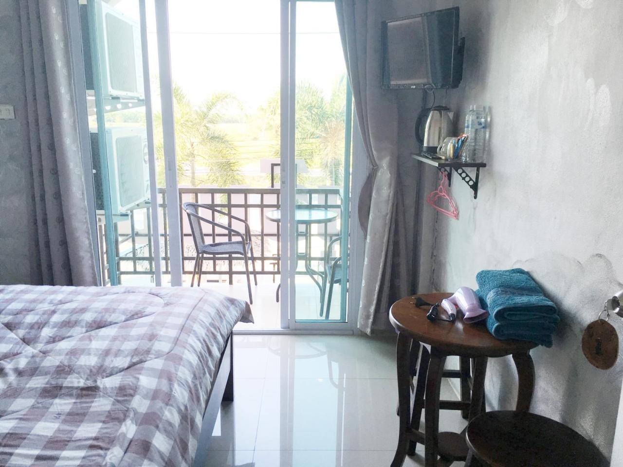 You In House Urt Surathani Airport Surat Thani Zewnętrze zdjęcie