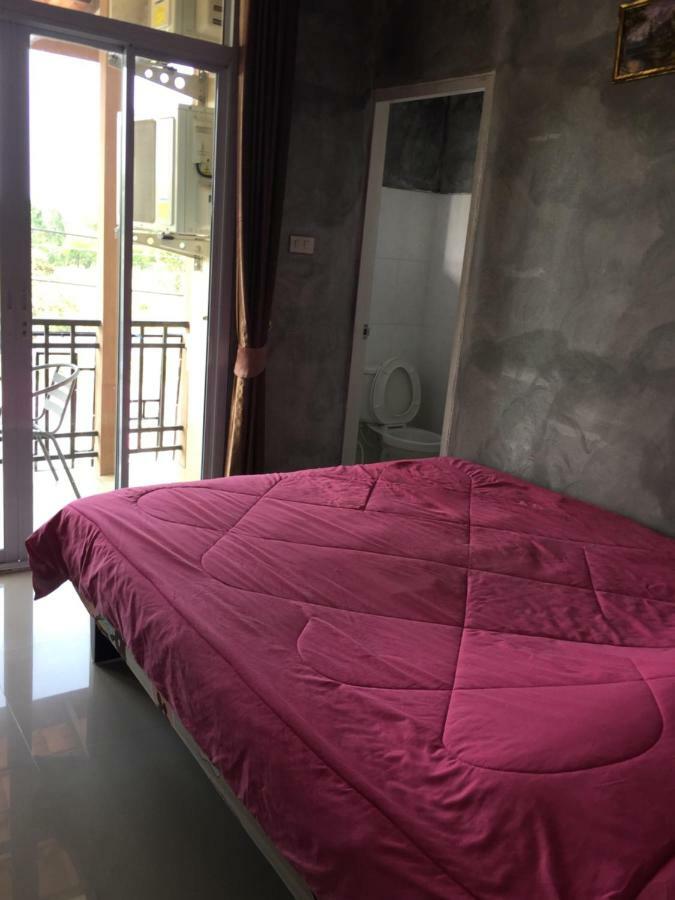 You In House Urt Surathani Airport Surat Thani Zewnętrze zdjęcie